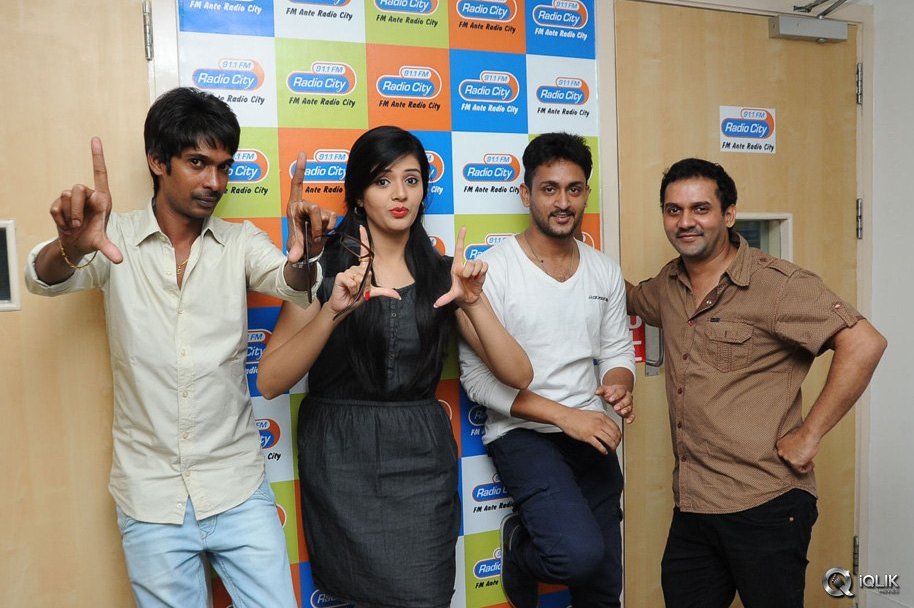 Dhanalakshmi-Thalupu-Thadithe-Movie-Team-at-Radio-City